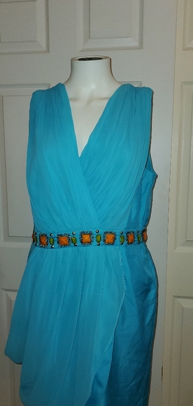 Dress - Picture 5 of 5